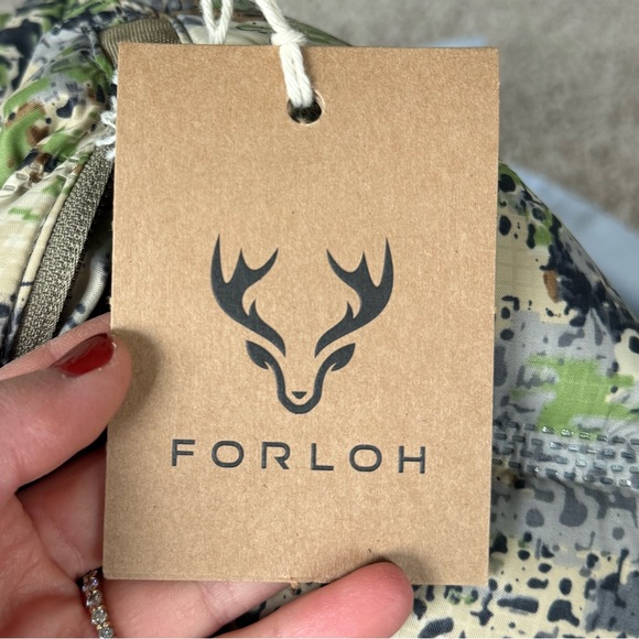 Camouflage Puffer Vest Forloh NWT - Picture 3 of 4